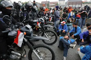 Báo động tình trạng bạo loạn vì thiếu thực phẩm, giá cả tăng