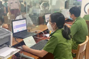 7 trường hợp thu hồi sổ hộ khẩu khi đi đăng ký cư trú