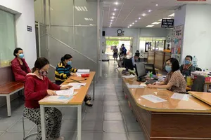 Nên cân nhắc mở rộng đối tượng được công chứng ngoài trụ sở