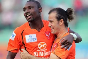 Bóng đá TP.HCM: Đừng để bị xóa sổ như nhiều đội bóng khác!