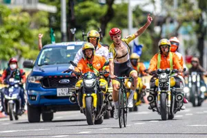 Hải Vân Quan khó là sàn diễn riêng của Igor Frolov