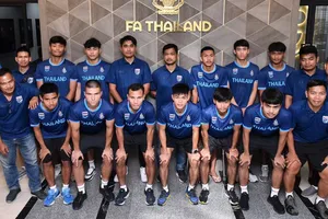 HLV Thái Lan có đội hình mạnh tiếp nhà vô địch Việt Nam