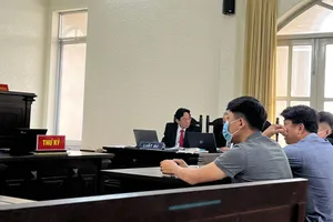 Đề nghị kháng nghị giám đốc thẩm để hủy quyết định giám đốc thẩm vụ đánh đoàn kiểm tra phòng, chống dịch