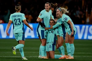 Thắng đậm Canada, Úc giúp FIFA thoát nỗi lo sạch bóng chủ nhà