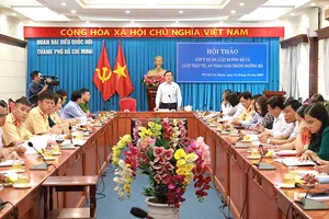 Đề xuất trẻ em không được ngồi ghế trước xe ô tô