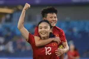 Cửa khó cho thầy trò HLV Mai Đức Chung