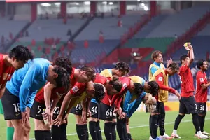 Nhà vô địch AFC Champions League Urawa Red Diamonds khen ngợi Hà Nội FC