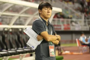 Nỗi niềm Troussier không bằng nỗi niềm Shin Tae-yong