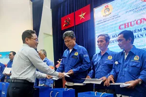 Thẻ BHYT: “Phao cứu sinh” cho những người khó khăn