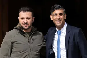 Thủ tướng Anh thăm Ukraine, công bố gói viện trợ hơn 3 tỉ USD