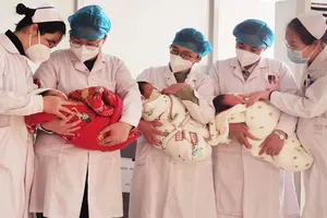 Năm Rồng bàn chuyện sinh con ở châu Á