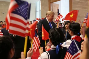 Tổng thống Mỹ Donald Trump trong chuyến thăm đến Việt Nam hồi năm 2019. Ảnh: REUTERS