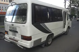 Dọa chặt tay, giết hành khách để cướp