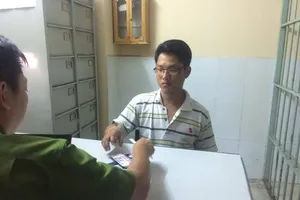 Điều tiệm vàng đem 10 lượng đến nhà để cướp