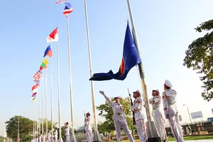 TP.HCM: Lễ Thượng cờ ASEAN nhân dịp thành lập Cộng đồng ASEAN