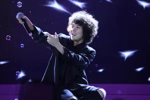  Ca sĩ 'Vì tôi còn sống' thắng lớn tại Zing Music Awards 2015