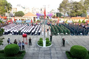 Hàng ngàn thanh niên TP.HCM lên đường tòng quân