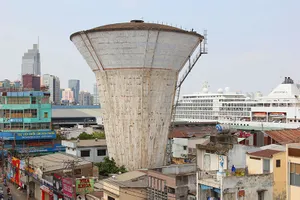 Cận cảnh Bảy thủy đài bỏ hoang sắp bị 'khai tử' tại TP.HCM