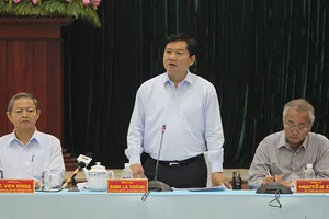 Video: Bí thư Thăng đề nghị cách chức trưởng Phòng TN&MT Hóc Môn