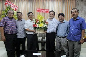 Tỉnh ủy Bạc Liêu thăm và chúc mừng báo Pháp Luật TP.HCM