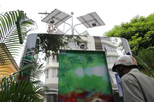 Cận cảnh nhà vệ sinh công cộng,người đi không sợ mất xe