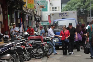 Giành lại vỉa hè quận 1: Ông Hải phải làm lại từ đầu