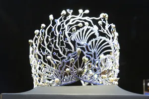 Cận cảnh vương miện Hoa hậu 3,2 tỉ lập Kỷ lục Guiness