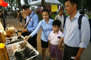 Bọ cạp, rắn mối, đuông dừa hấp dẫn ở Liên hoan ẩm thực