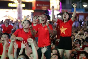  CĐV vỡ òa mừng chiến thắng của thầy trò HLV Park Hang-seo