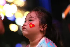 CĐV buồn bã khi tuyển VN tuột mất chức vô địch King's Cup