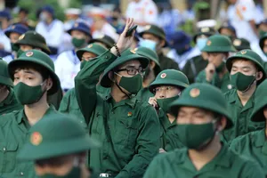 Bộ Quốc phòng trả lời về kiến nghị cải cách tiền lương, nhà ở cho sĩ quan