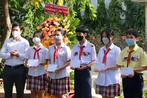 Trao 210 suất học bổng Phan Châu Trinh nhân 96 năm ngày mất của ông