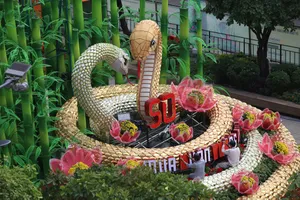 Các nước có giải mã thú vị về linh vật rắn 