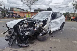 Tai nạn do lấn làn trên Quốc lộ 20 khiến 3 người bị thương