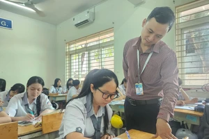 Học sinh bắt đầu đăng ký dự thi tốt nghiệp THPT