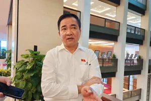 Từ vụ hoa hậu Nguyễn Thúc Thùy Tiên: Danh tiếng phải đi cùng với trách nhiệm