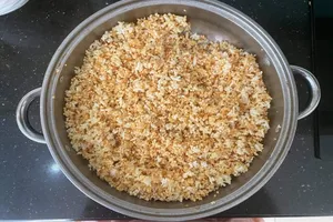 Món 'cớm rang' tưới cùng nước mắm đường, ớt cho ngày giãn cách