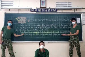 'Các anh đến, khu vực đỏ dịch, các anh về trường rợp cây xanh'