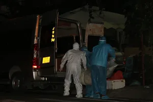 Người đàn ông mù tử vong nghi do COVID-19, sau 2 ngày mới phát hiện