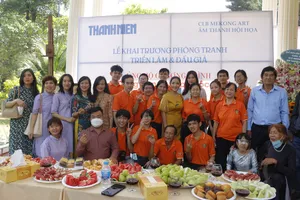 Cầu thủ Tiến Linh đấu giá tranh của trẻ câm điếc ủng hộ trẻ mồ côi vì COVID