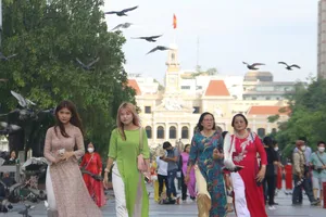 TP.HCM cấm phương tiện lưu thông vào đường Nguyễn Huệ để phục vụ Lễ hội Áo dài