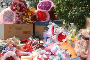 Những món quà từ nơi xa gửi về tặng mẹ dịp 8-3