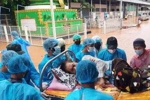 COVID-19: Cảnh báo Myanmar thành nước siêu lây lan, Thái Lan quá tải xử lý