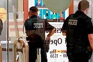 Nổ súng gần lối vào Lầu Năm Góc, 2 người chết nhiều người bị thương