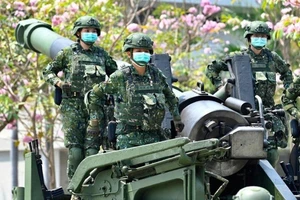 Trung Quốc tuyên bố trả đũa việc ông Biden chấp thuận bán vũ khí cho Đài Loan