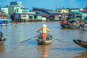 TQ tiếp tục giữ nước ở các đập, đe dọa cuộc sống người dân hạ lưu Mekong