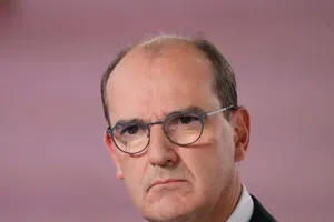 Pháp cảnh báo sẽ 'xem xét lại' quan hệ với Anh sau căng thẳng về quyền bắt cá