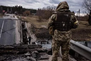 Khủng hoảng tồi tệ hơn, Ukraine cáo buộc Nga dùng chiến thuật 'thời trung cổ'