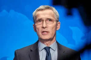 NATO: Muốn gia nhập liên minh hay không là quyền của Ukraine!