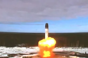 Thử thành công tên lửa 'có một không hai', ông Putin nói Nga có thể khiến các đối thủ phải 'suy nghĩ kỹ lại'